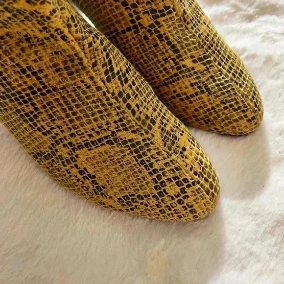 TopShop Snake Print Bootie - Picture 3 of 7